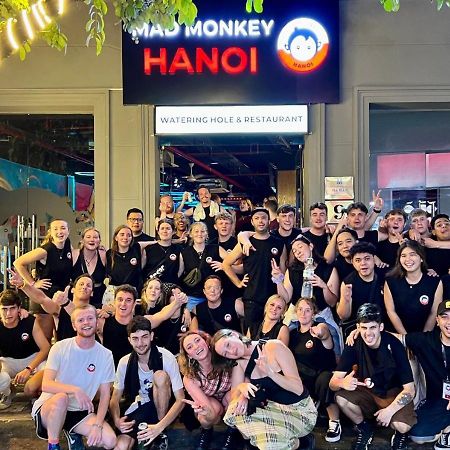 Mad Monkey Hanoi Hostel Exterior foto